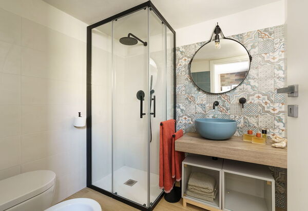 Marinella Punta Milocca: Badkamer