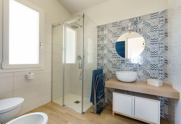 Marinella Punta Milocca: Badkamer