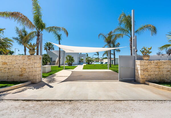 Villa Nica: Hoofdingang