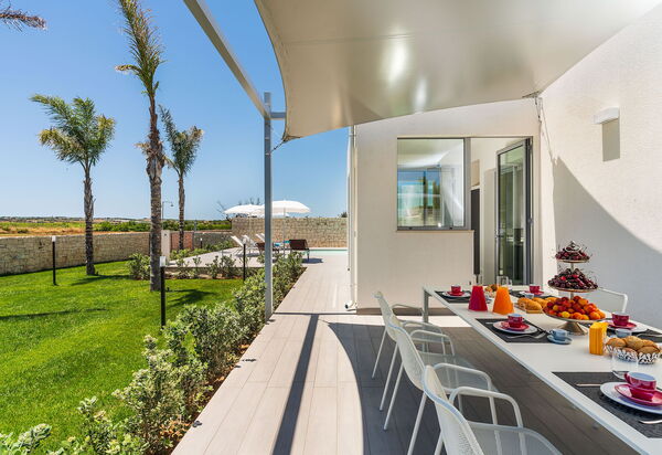 Villa Nica: Buitenkanten