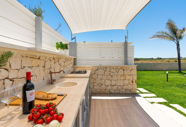 Villa Nica: Buitenshuis, Keuken