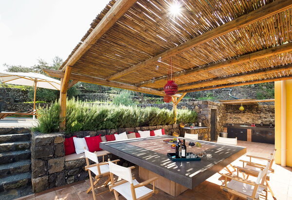 Villa Nerello: Balcon / Terrasse / Patio