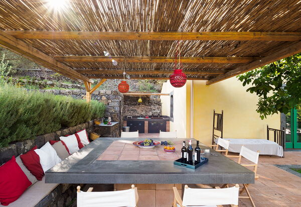 Villa Nerello: Balcon / Terrasse / Patio