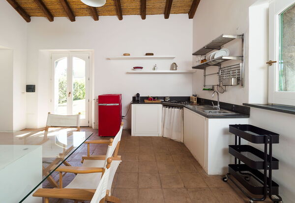 Villa Nerello: Cuisine, Salle à manger