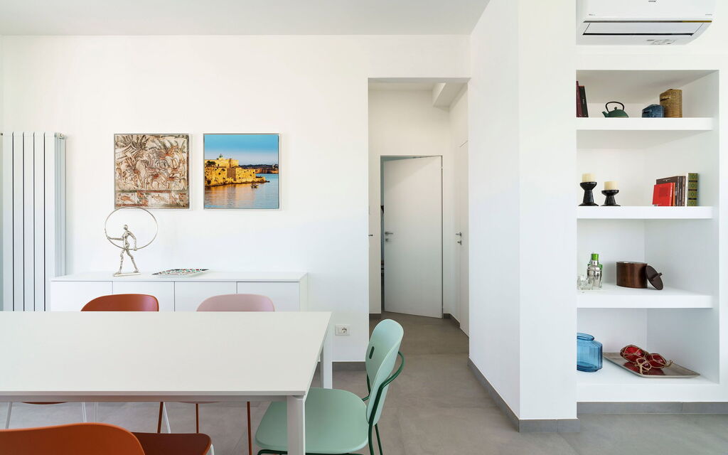 Villa Mia: Frokostlokale, Køkken, Stue