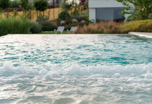 Villa Meravilla: бассейн