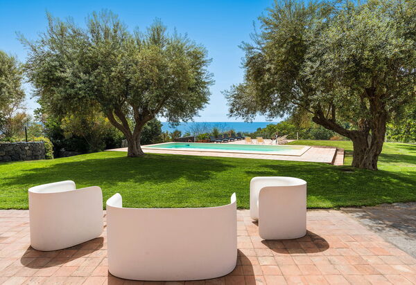 Villa Mila: бассейн, Открытый, Сад, Экстерьеры