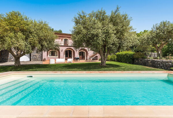 Villa Mila: бассейн, Открытый, Сад, Экстерьеры