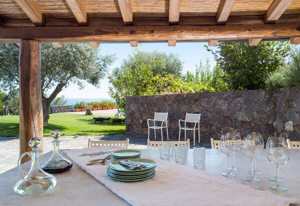 Villa Mila: Балкон / Терраса / Патио, Открытый, Экстерьеры