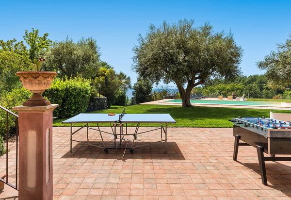 Villa Mila: Балкон / Терраса / Патио, Открытый, Сад, Экстерьеры