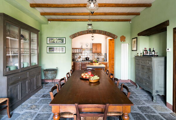 Villa Mila: Столовая