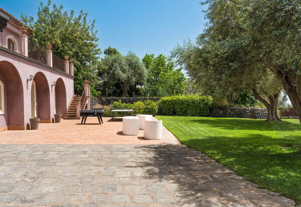 Villa Mila: Балкон / Терраса / Патио, Открытый, Сад, Экстерьеры