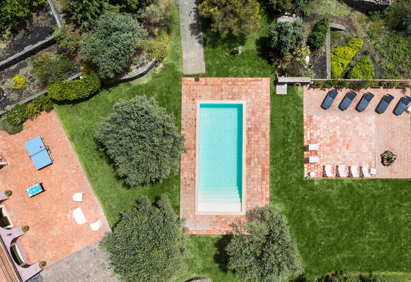 Villa Mila: бассейн, Открытый, Экстерьеры