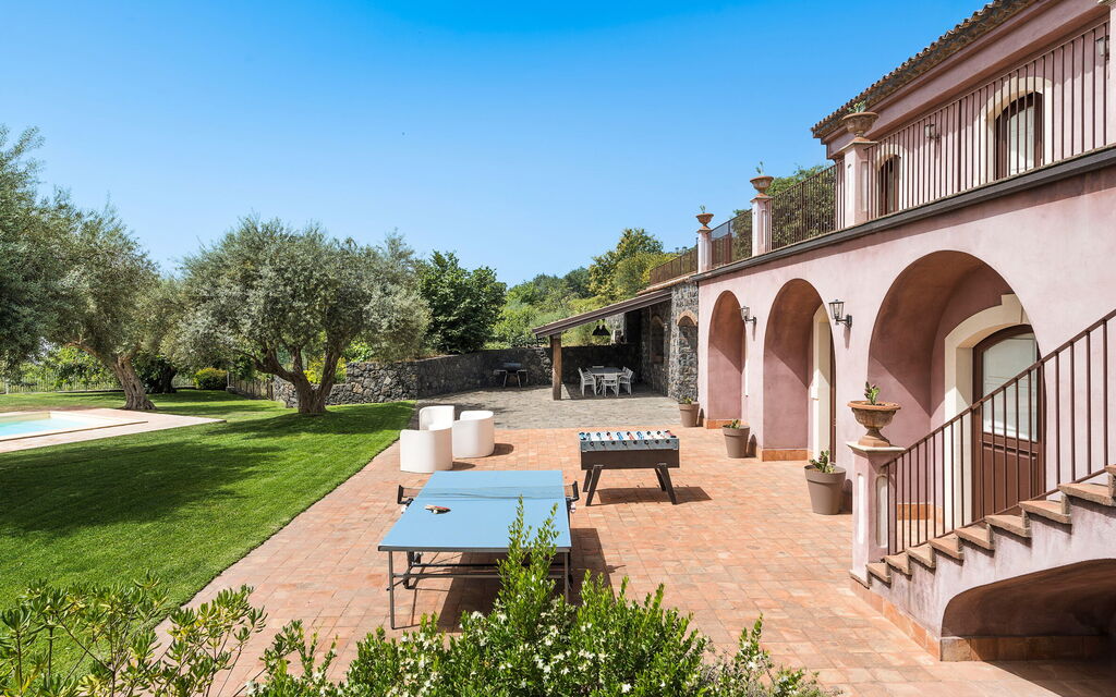 Villa Mila: all'aperto, Balcone / Terrazza / Patio, Esterni, Giardino
