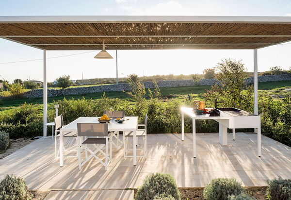 Villa Hybla: Balkon / terras / patio, Buitenshuis