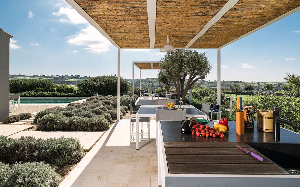 Villa Hybla: Balcony / Terrace / Patio