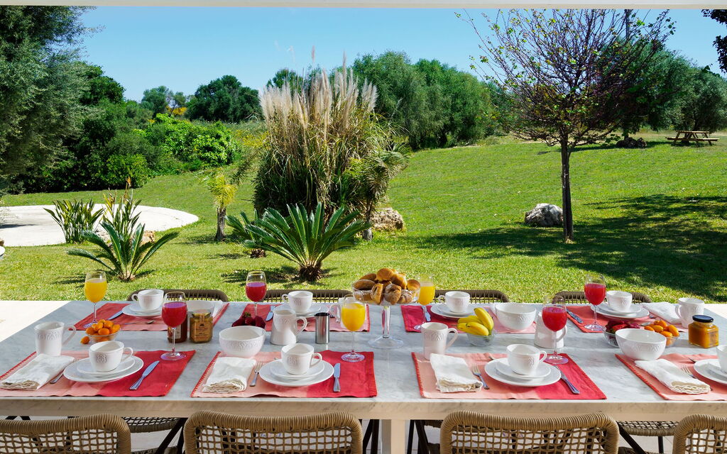 Villa Girasole: Balcony / Terrace / Patio, Garden