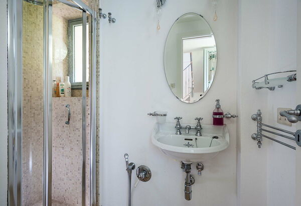 Galatea: Salle de bain