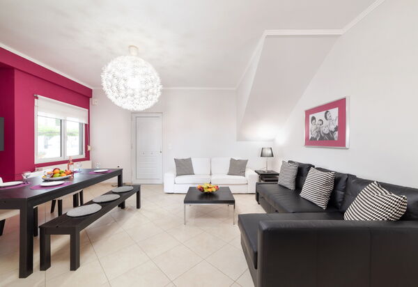 Aria: Living Room