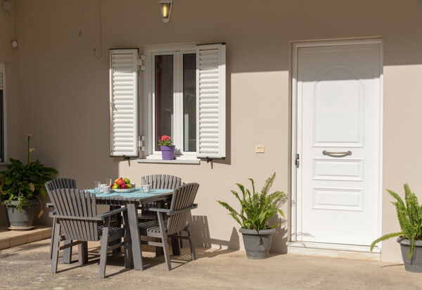 Aria: Balcony / Terrace / Patio