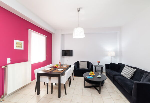 Aria: Dining Room, Living Room