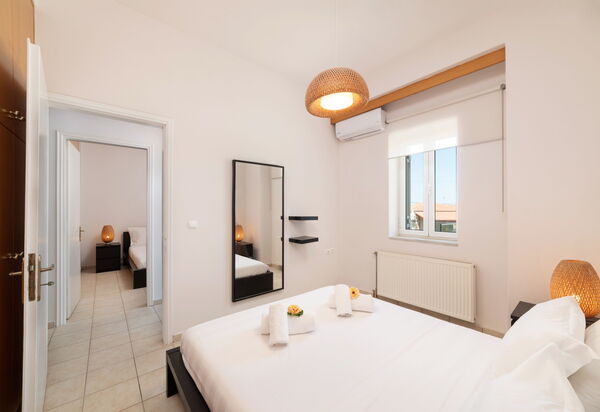 Aria: Bedroom