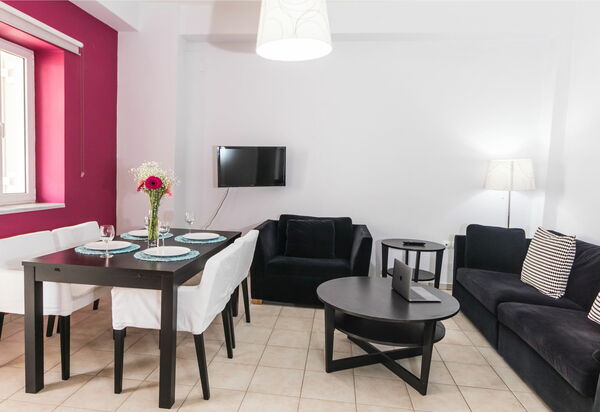 Aria: Dining Room, Living Room