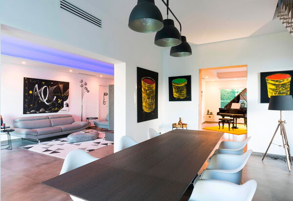 Villa Artemare: Столовая