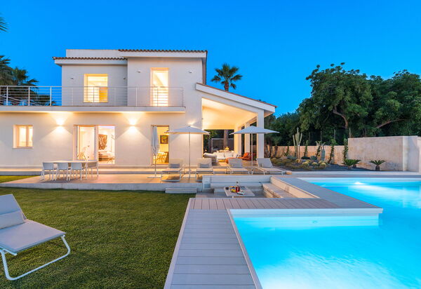 Villa Artemare: бассейн, Открытый, Сад, Экстерьеры