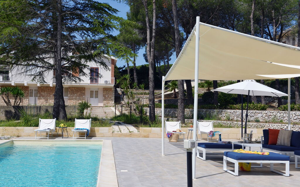 Villa Pica: Outdoor, Pool, Summer
