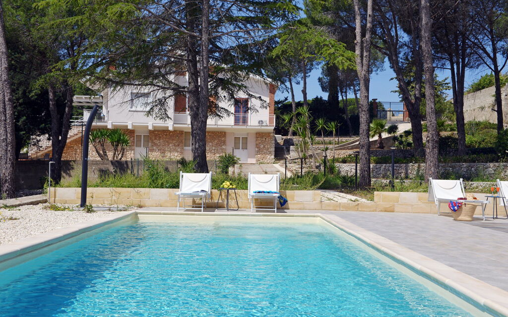 Villa Pica: Outdoor, Pool, Summer