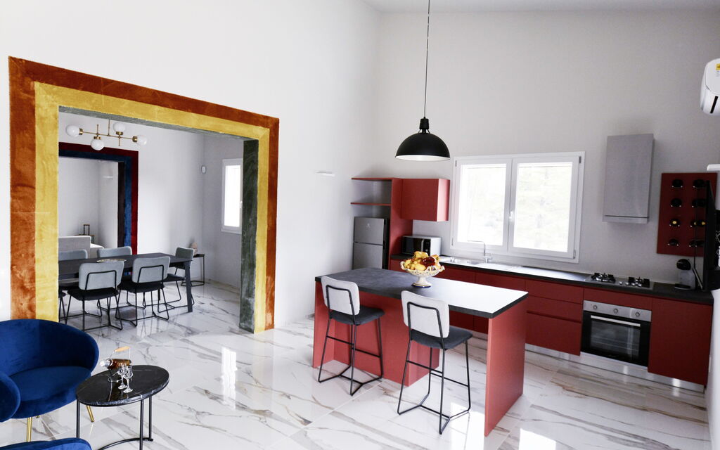 Villa Pica: Dining Room, Kitchen, Living Room