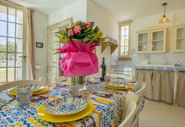 Villa Turris: Cuisine, Salle à manger