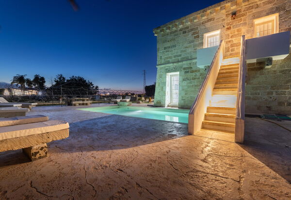 Villa Turris: bassin, Jardin