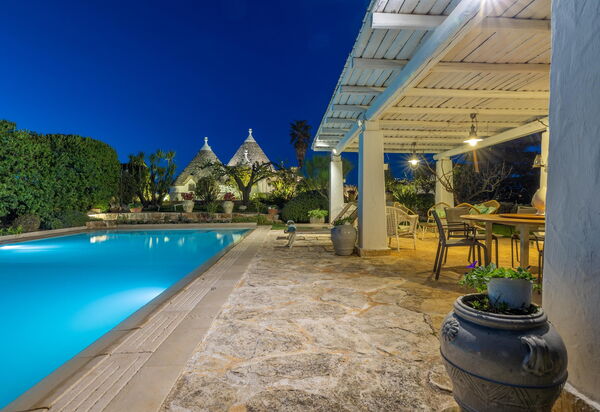 Trullo Patricia Pool: Balcon / Terrasse / Patio, bassin, Extérieur