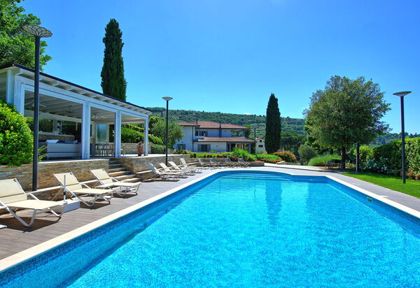 Casa White: Schwimmbad