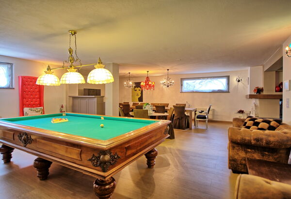 Casa White: Wohnzimmer