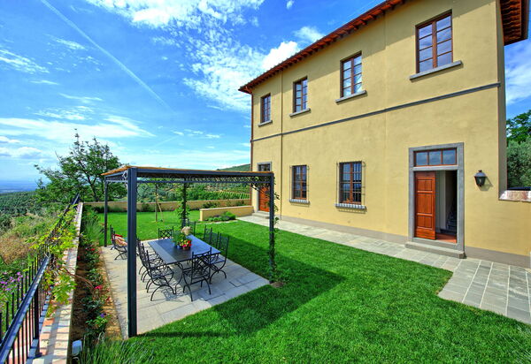 Casa Lionardo: Building Exterior, Garden, Outdoor