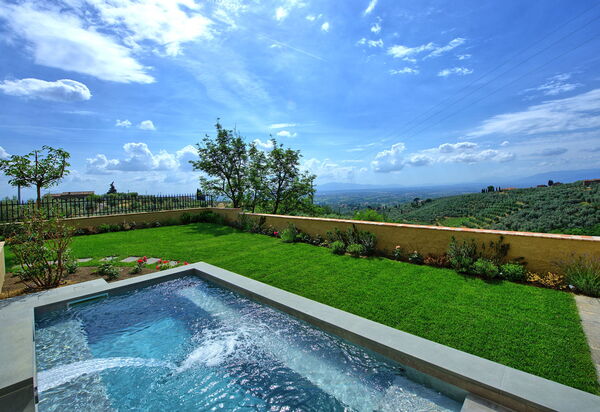 Casa Lionardo: Garden, Outdoor, Pool, Scenic View