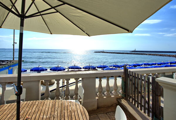 Casa Riva: Balkon / Terrasse / Patio, Draussen