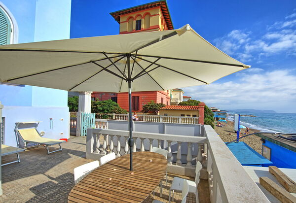 Casa Riva: Balkon / Terrasse / Patio, Draussen