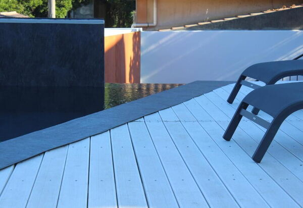 Tre Donne: Extérieur