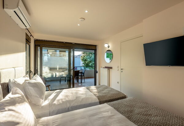 Dioni: Balcon / Terrasse / Patio, chambre à coucher, Vues