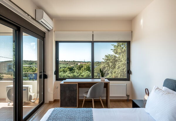 Dioni: Balcon / Terrasse / Patio, chambre à coucher, Vues