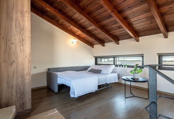 Phaedra: Другая комната