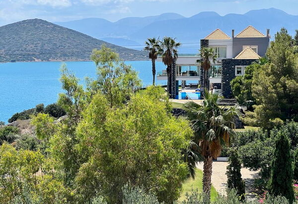 Villa Marina: Ansichten, Draussen, Sommer