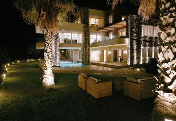 Villa Marina: Ansichten, Außen, Balkon / Terrasse / Patio, Schwimmbad