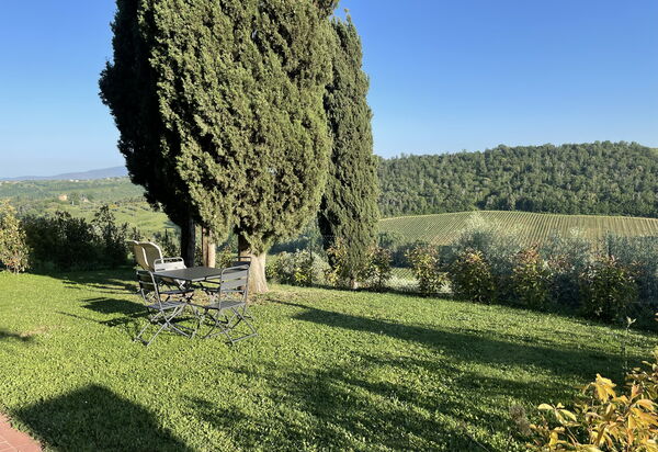 Montauto: Draussen, Garten