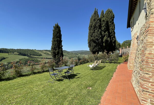 Montauto: Ansichten, Draussen, Garten