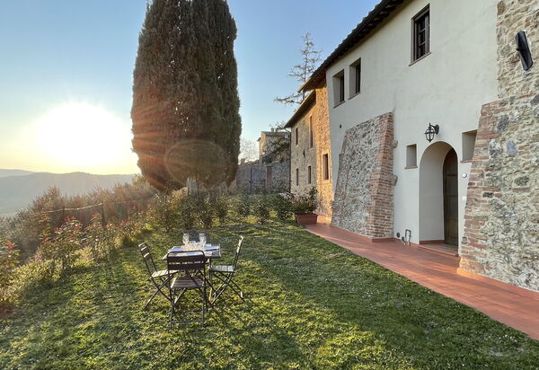 Montauto: Außen, Garten